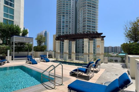 Condo in Sunny Isles Beach, Florida, 4 bedrooms  № 1949686 - photo 8
