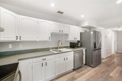 Casa en alquiler en Riverview, Florida, 3 dormitorios, 157 m2 № 1915414 - foto 6