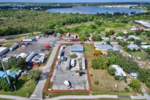 Immobilier commercial à Avon Park, Floride № 2125522