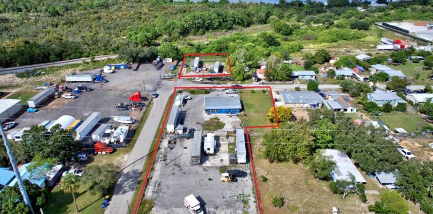 Immobilier commercial à Avon Park, Floride № 2125522