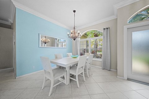 House in Delray Beach, Florida 3 bedrooms, 181.25 sq.m. № 2254896 - photo 10