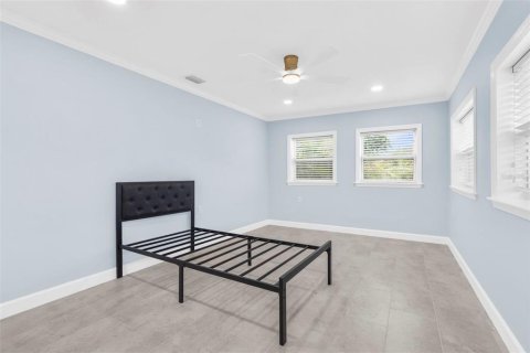 House in Bradenton, Florida 6 bedrooms, 151.9 sq.m. № 1856623 - photo 15