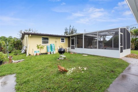 House in Bradenton, Florida 6 bedrooms, 151.9 sq.m. № 1856623 - photo 24