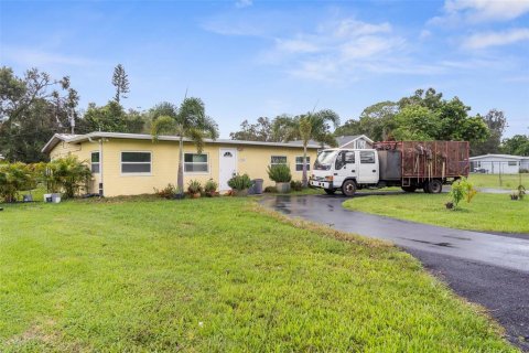 House in Bradenton, Florida 6 bedrooms, 151.9 sq.m. № 1856623 - photo 4