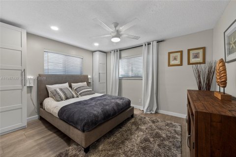 House in Pompano Beach, Florida 2 bedrooms, 142.7 sq.m. № 2048718 - photo 29