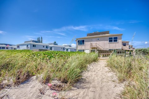 Copropriété à louer à Stuart, Floride: 2 chambres, 85.93 m2 № 2249509 - photo 4