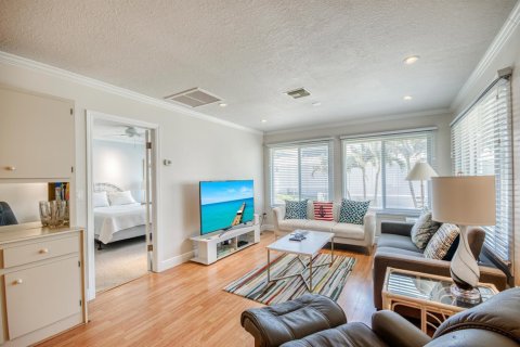 Copropriété à louer à Stuart, Floride: 2 chambres, 85.93 m2 № 2249509 - photo 8