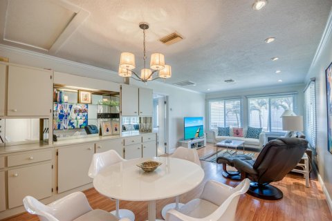 Copropriété à louer à Stuart, Floride: 2 chambres, 85.93 m2 № 2249509 - photo 6