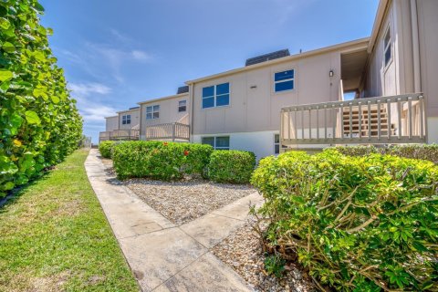 Copropriété à louer à Stuart, Floride: 2 chambres, 85.93 m2 № 2249509 - photo 5