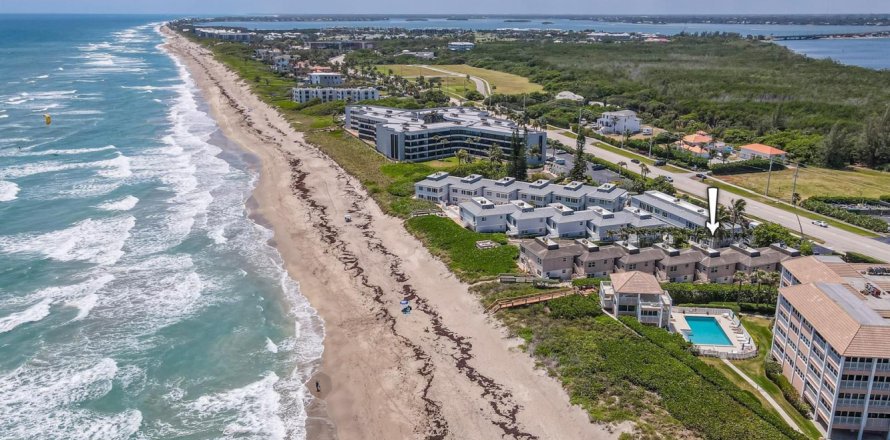 Condo à Stuart, Floride, 2 chambres  № 2249509
