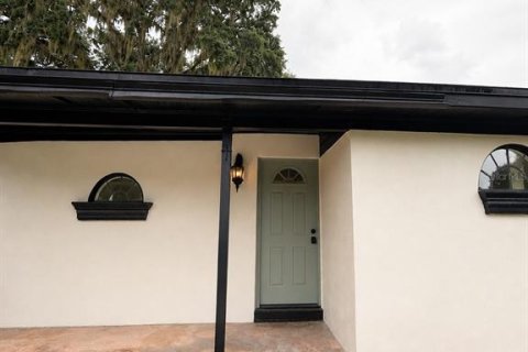 House in Sanford, Florida 4 bedrooms, 140.38 sq.m. № 2217074