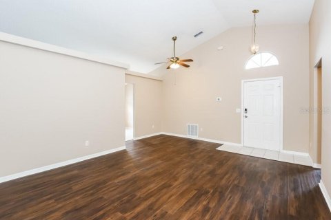 Casa en alquiler en Winter Springs, Florida, 3 dormitorios, 139.35 m2 № 2107507 - foto 4