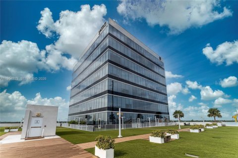 Immobilier commercial à Miami, Floride № 2079018