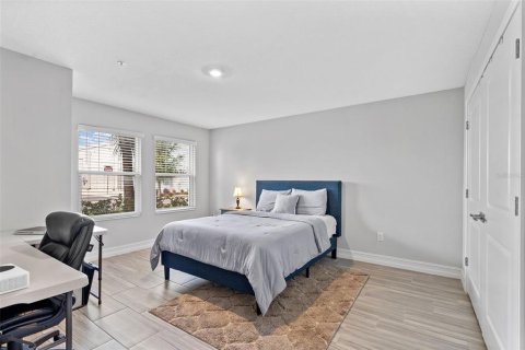 Touwnhouse à louer à Tampa, Floride: 4 chambres, 233.28 m2 № 1837037 - photo 7