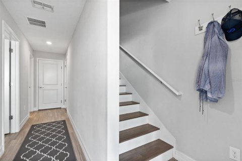 Touwnhouse à louer à Tampa, Floride: 4 chambres, 233.28 m2 № 1837037 - photo 6