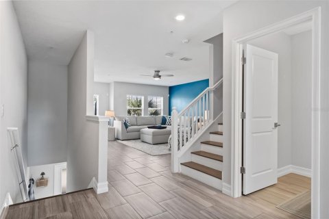 Touwnhouse à louer à Tampa, Floride: 4 chambres, 233.28 m2 № 1837037 - photo 10