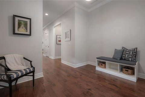House in Tampa, Florida 4 bedrooms, 331.29 sq.m. № 1900154 - photo 6