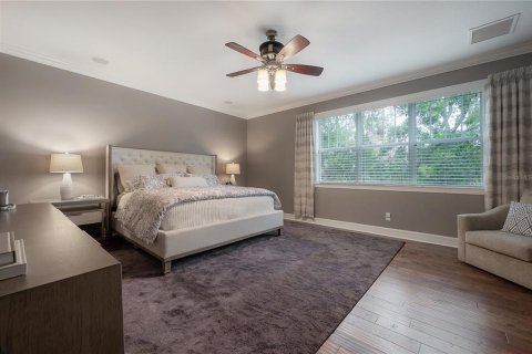 House in Tampa, Florida 4 bedrooms, 331.29 sq.m. № 1900154 - photo 21