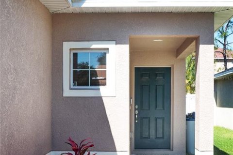 Casa en venta en Ruskin, Florida, 4 dormitorios, 128.86 m2 № 1642793 - foto 2