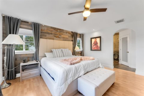 Townhouse in Miramar, Florida 3 bedrooms, 167.6 sq.m. № 1994556 - photo 23