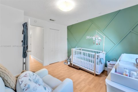 Townhouse in Miramar, Florida 3 bedrooms, 167.6 sq.m. № 1994556 - photo 21