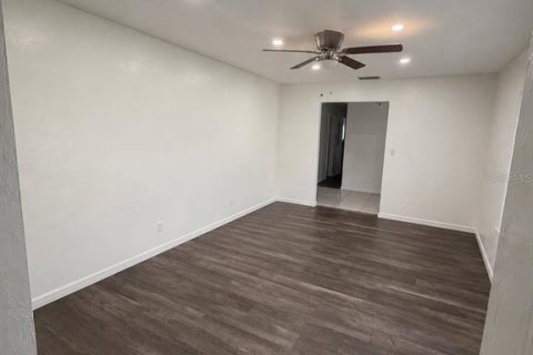 House in Arcadia, Florida 3 bedrooms, 175.59 sq.m. № 2284042 - photo 6