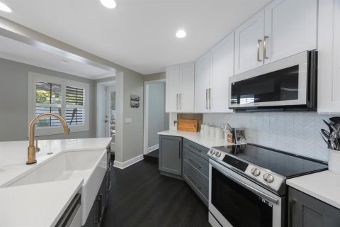 Casa en venta en Tampa, Florida, 3 dormitorios, 184.32 m2 № 1879711 - foto 16
