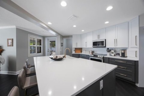 Casa en venta en Tampa, Florida, 3 dormitorios, 184.32 m2 № 1879711 - foto 14