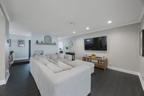 Casa en venta en Tampa, Florida, 3 dormitorios, 184.32 m2 № 1879711 - foto 10
