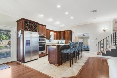 House in Orlando, Florida 3 bedrooms, 217.95 sq.m. № 1824826 - photo 7