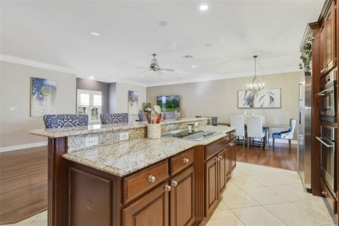House in Orlando, Florida 3 bedrooms, 217.95 sq.m. № 1824826 - photo 9