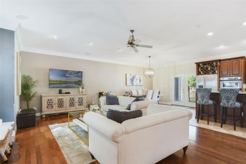 House in Orlando, Florida 3 bedrooms, 217.95 sq.m. № 1824826 - photo 5