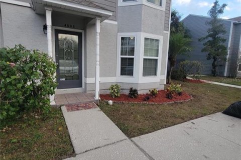 Townhouse in Winter Springs, Florida 2 bedrooms, 124.86 sq.m. № 1508570 - photo 3