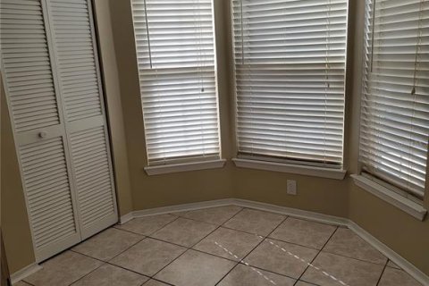 Townhouse in Winter Springs, Florida 2 bedrooms, 124.86 sq.m. № 1508570 - photo 5