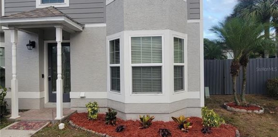 Townhouse in Winter Springs, Florida 2 bedrooms, 124.86 sq.m. № 1508570