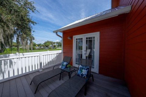 House in Okeechobee, Florida 1 bedroom, 136.01 sq.m. № 2175624 - photo 21