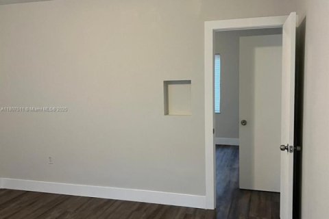 Appartement à louer à Miami, Floride: 1 chambre, 50.17 m2 № 1745860 - photo 3