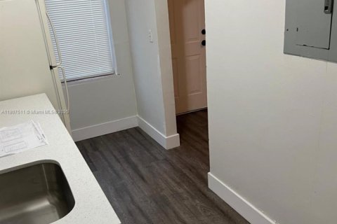 Appartement à louer à Miami, Floride: 1 chambre, 50.17 m2 № 1745860 - photo 1