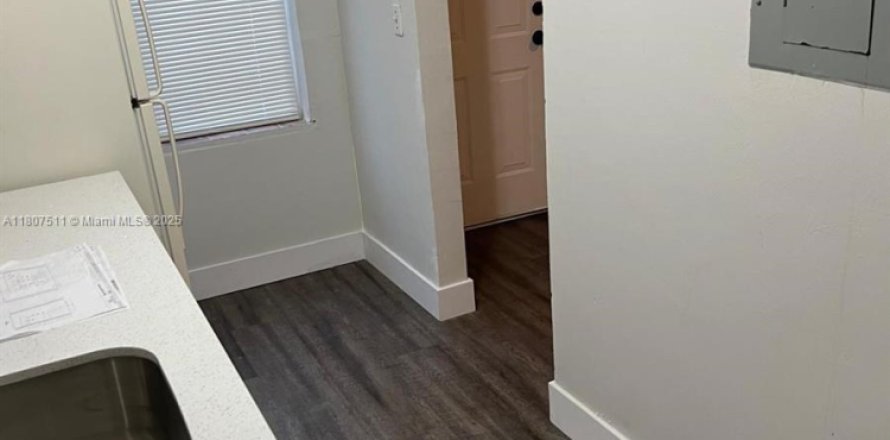 Duplex à Miami, Floride 1 chambre, 100.33 m2 № 1745860