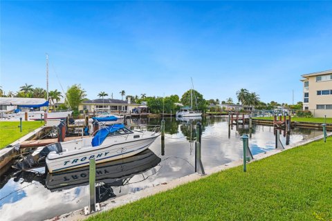 Condo in Fort Lauderdale, Florida, 1 bedroom  № 1178541 - photo 1