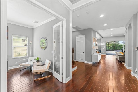 House in Tampa, Florida 7 bedrooms, 463.68 sq.m. № 1609299 - photo 12