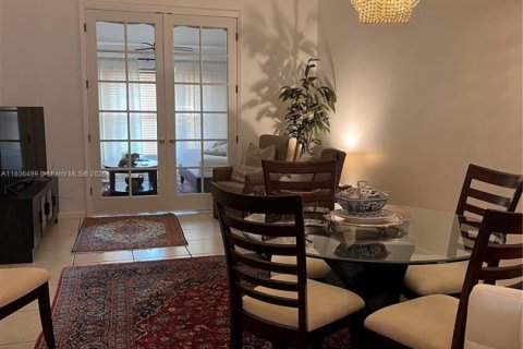 House in Boynton Beach, Florida 2 bedrooms, 116.31 sq.m. № 1762738 - photo 7