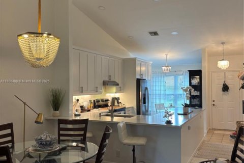 House in Boynton Beach, Florida 2 bedrooms, 116.31 sq.m. № 1762738 - photo 2