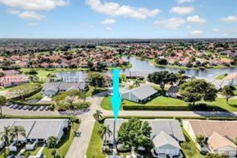 House in Boynton Beach, Florida 2 bedrooms, 116.31 sq.m. № 1762738 - photo 29