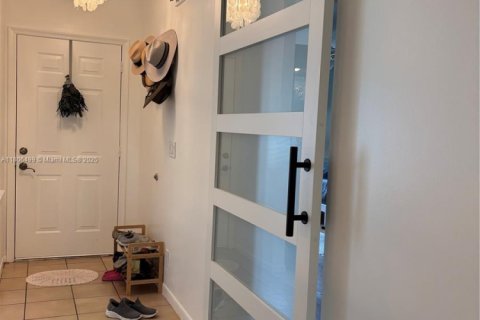 House in Boynton Beach, Florida 2 bedrooms, 116.31 sq.m. № 1762738 - photo 14