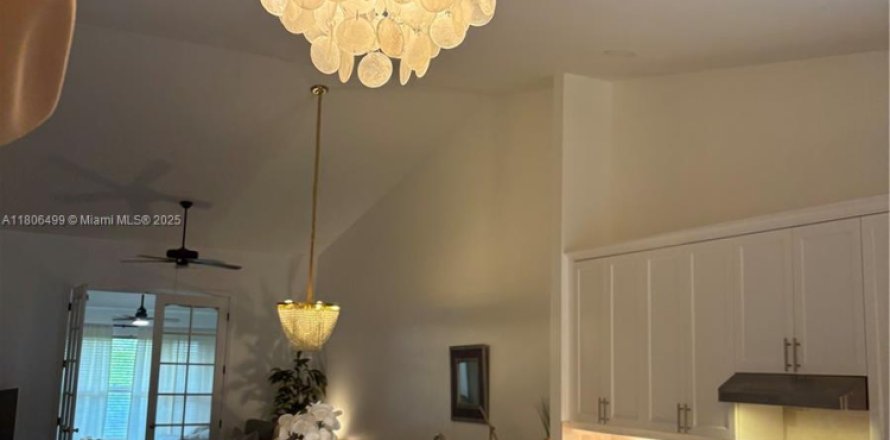 House in Boynton Beach, Florida 2 bedrooms, 116.31 sq.m. № 1762738