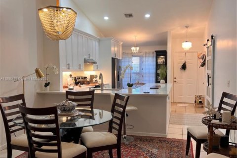 House in Boynton Beach, Florida 2 bedrooms, 116.31 sq.m. № 1762738 - photo 6