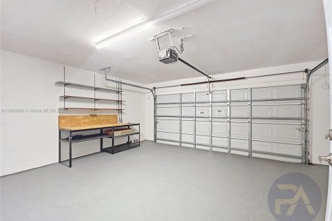 Villa ou maison à louer à Davie, Floride: 4 chambres, 208.19 m2 № 1967026 - photo 29