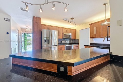 Villa ou maison à louer à Davie, Floride: 4 chambres, 208.19 m2 № 1967026 - photo 7