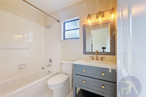 Villa ou maison à louer à Davie, Floride: 4 chambres, 208.19 m2 № 1967026 - photo 27